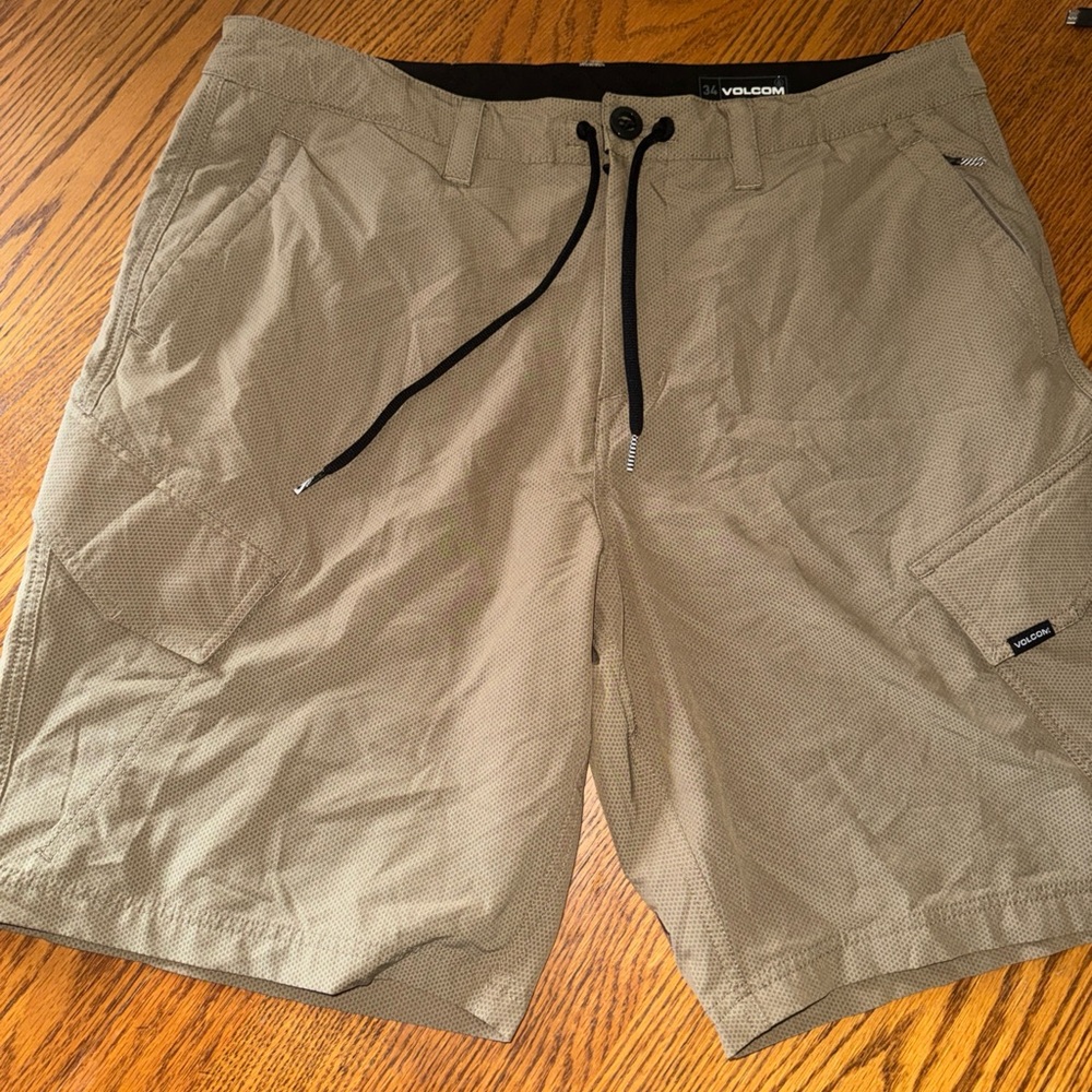 Volcom Tan Textured Cargo Shorts with Logo Tab